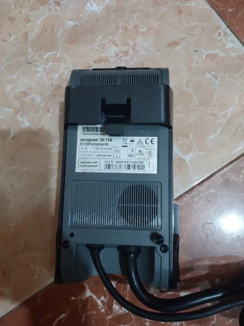 Chargeur de batterie Wurth 12/24v