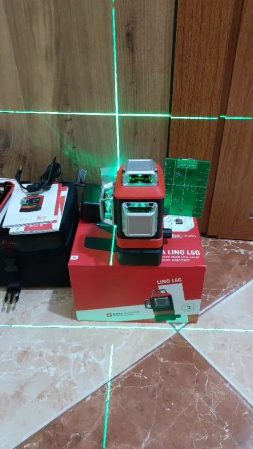 Niveau laser LEICA  3*360 (batterie & pille) - portée : 70m - 2022