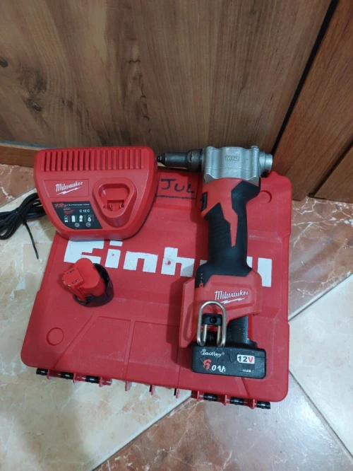 Riveteuse Milwaukee 12v