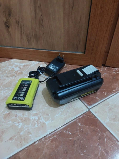 Batterie Ryobi MAX POWER 36v 5Ah + chargeur