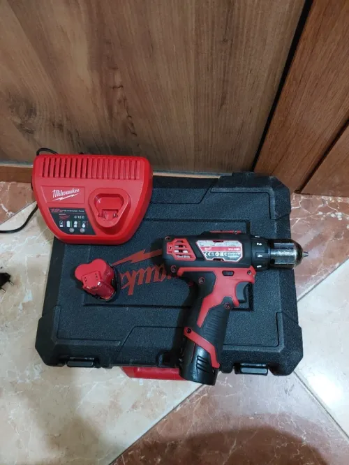 Visseuse Milwaukee 12v