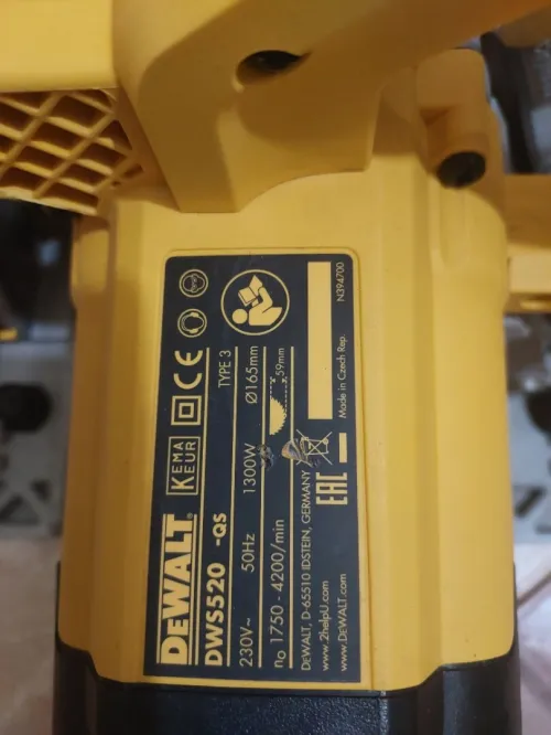 Scie plongeante Dewalt