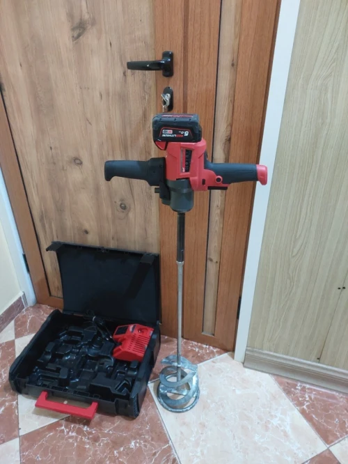 Malaxeur Milwaukee 18v