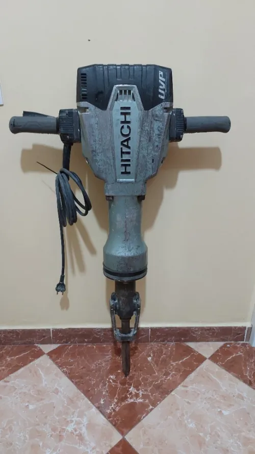 Démolisseur Hitachi 2000w