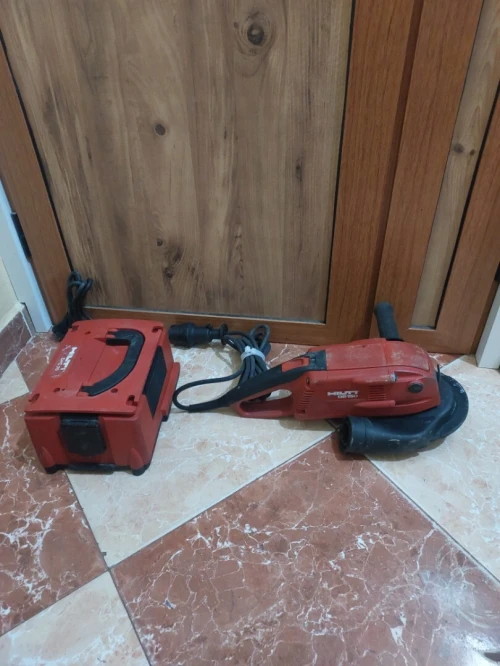 Ponceuse A béton Hilti DG 150
