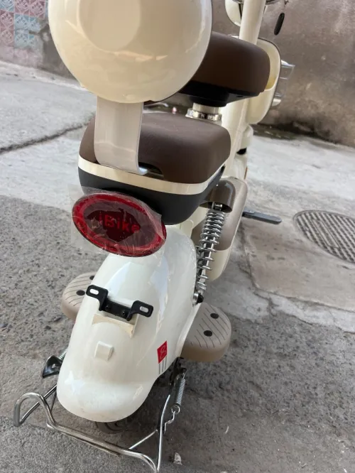 ebik دراجة كهربائية moto électrique Ebok scooter électrique 