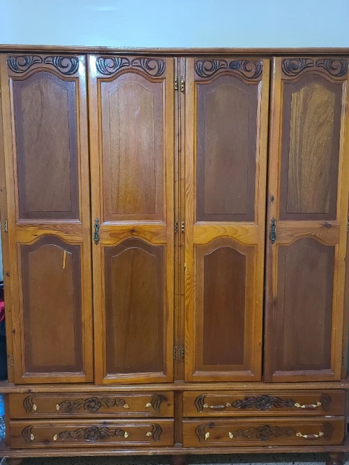 Armoire