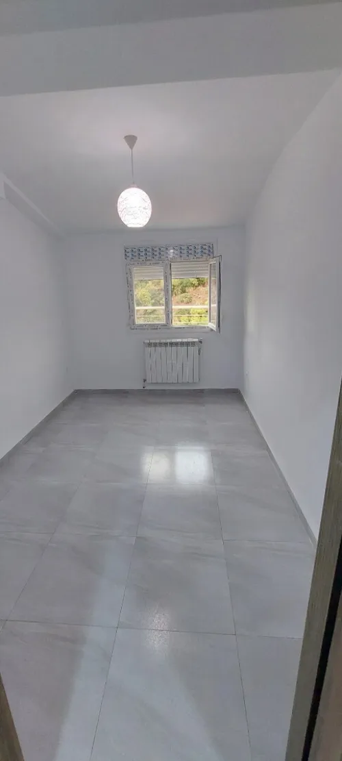 Location Appartement F3 Tipaza Cherchell