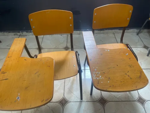 article bureau chaise et table