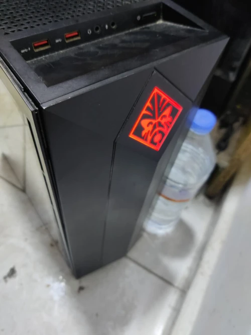 PC Gamer Ryzen 7 3700x8-core / RAM 16Go / SSD 256Go hdd 1T/ RTX 2070 8Go