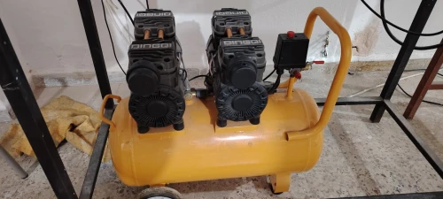Compresseur 50L silencieux 