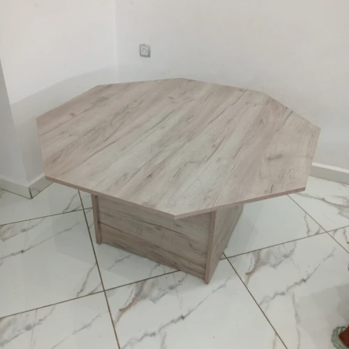 TABLE OCTOGONALE