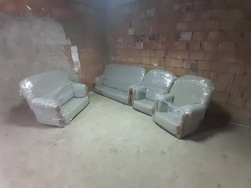 des fauteuils "semi finis"