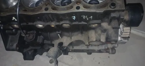 DEMI  MOTEUR
