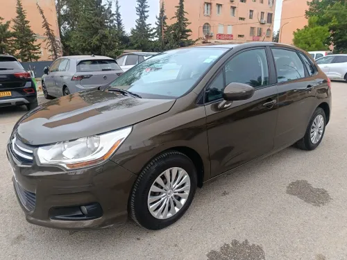 Citroen C4 2014 Attraction