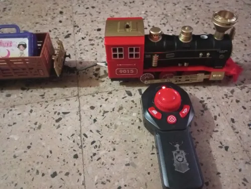 Train a vapeur électrique