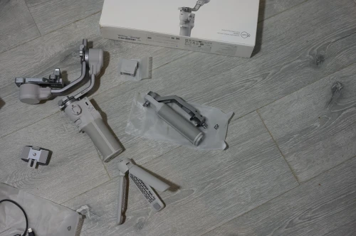 Stabilisateur dji RS4 mini combo!