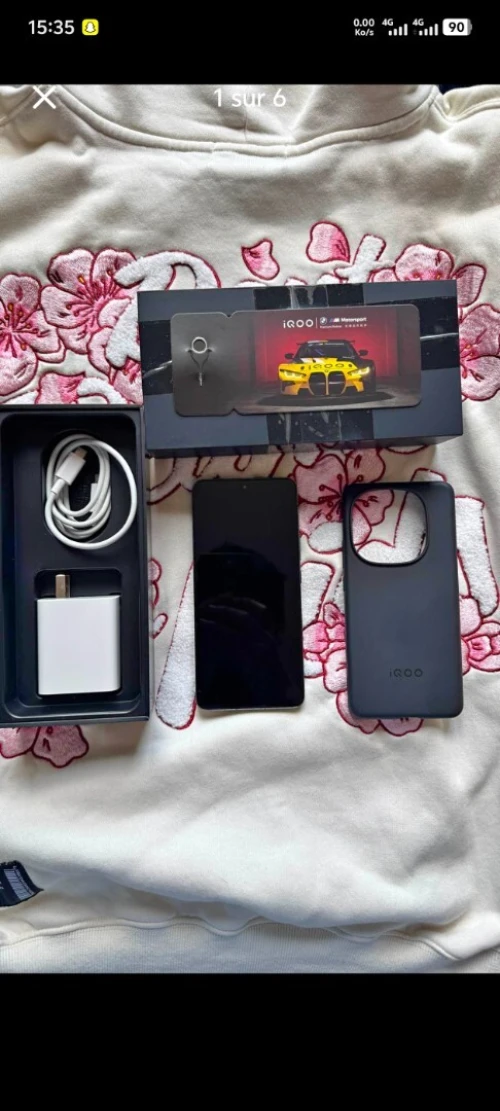 Vivo Iqoo 13 BMW édition