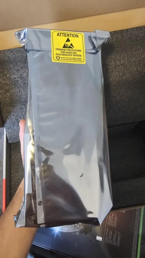 AMD RX 9070 XT 