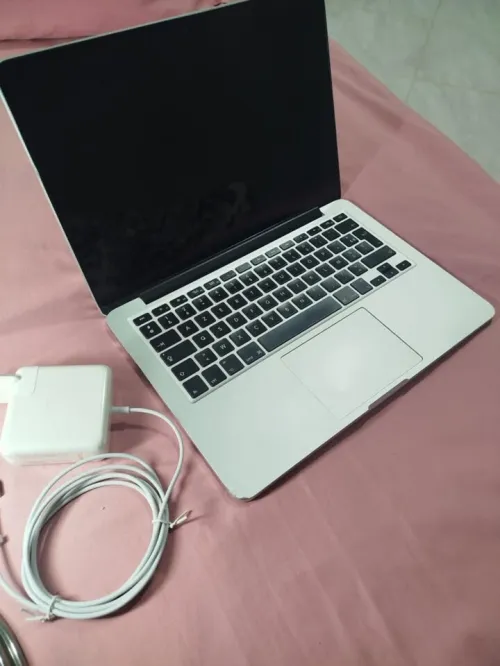 MacBook Pro (Retina, 13-inch, Early 2015)