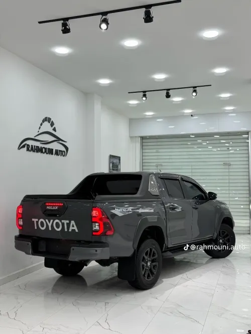 Toyota Revo  2026 Advanter
