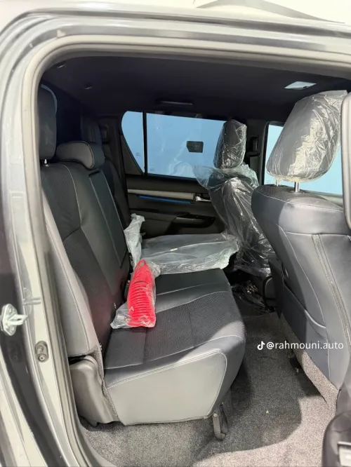 Toyota Revo  2026 Advanter