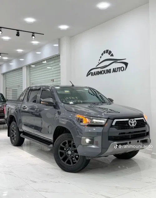 Toyota Revo  2026 Advanter