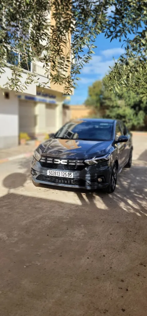 Dacia Logan 2025 Full option