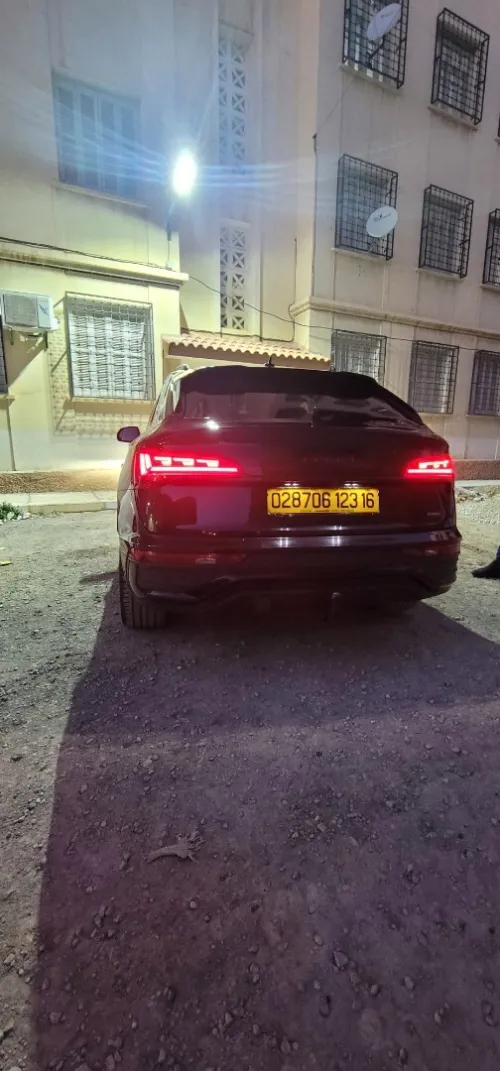 Audi Q5 2023 S line Full option