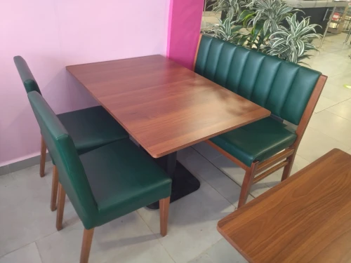 TABLE & Chaises Restaurants /Cafétérias /Hôtels /Cuisine