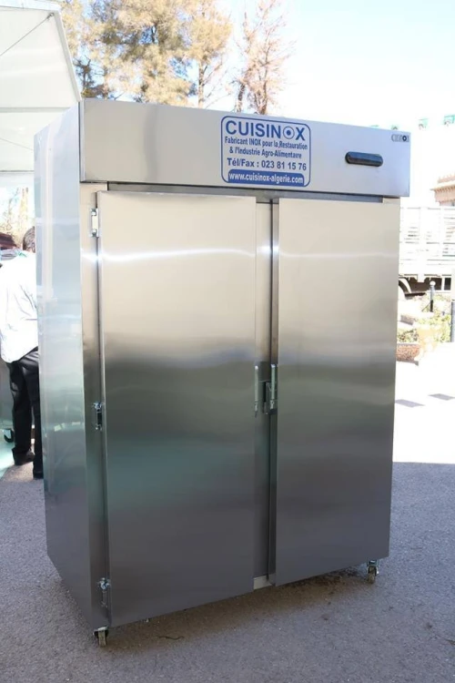 ARMOIRE REFRIGERE EN INOX