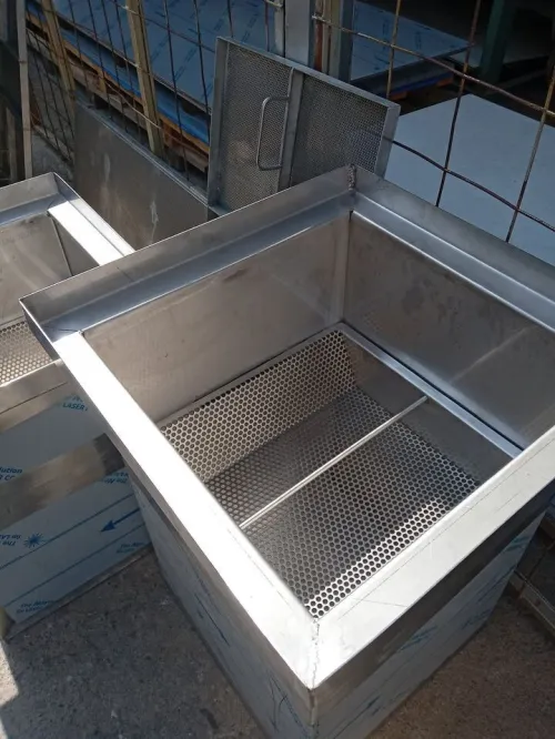 Caniveaux Et Avaloire Avec Siphons En Inox
