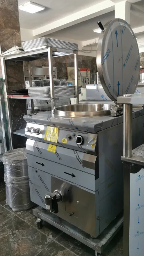 BATTERIE DE CUISINE PROFESSIONNELLE