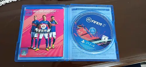 PS4 SLIM 500GB +4CD