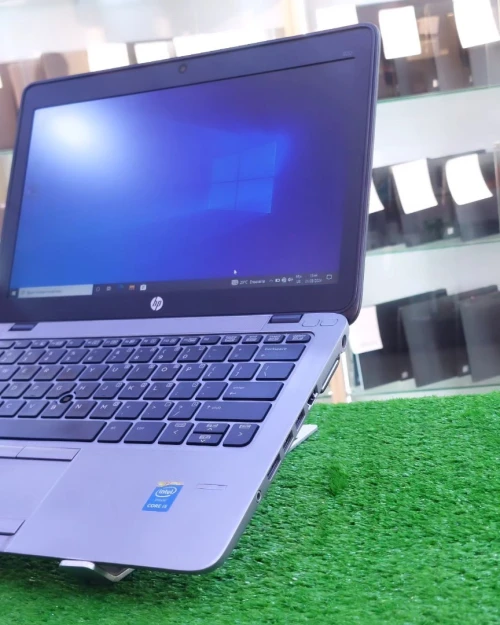 ELITEBOOK 820 G2 i5 5eme 8G 500G 12.5" 