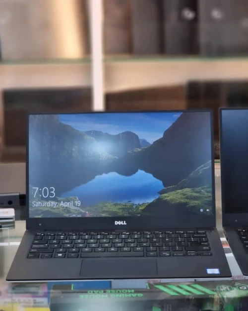 DELL XPS I5 6TH 8/256 13.3" FHD