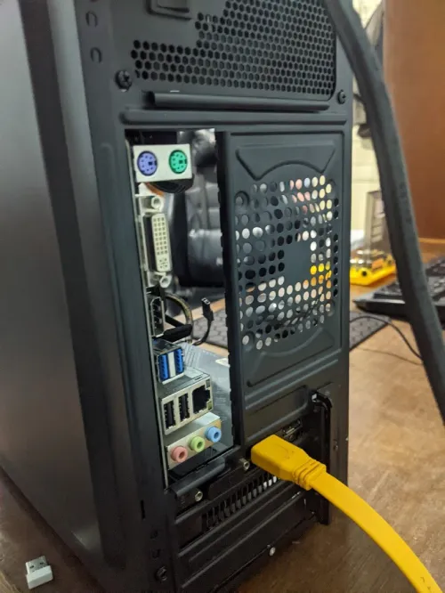 PC Gamer "Sleeper" - GTX 1650 Super / 16GB RAM / Corsair (Prix Choc)