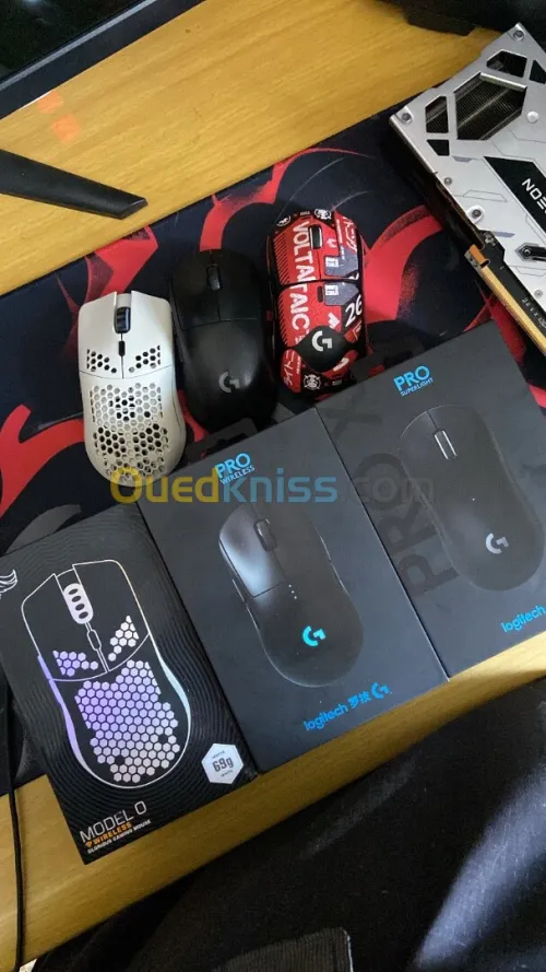 Souris g pro x super light / lamzu / glorious model o 