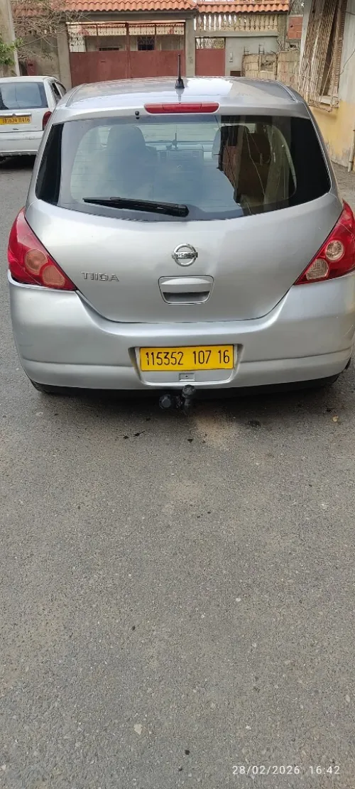 Nissan Tiida 4 portes 2007 Tiida 4 portes