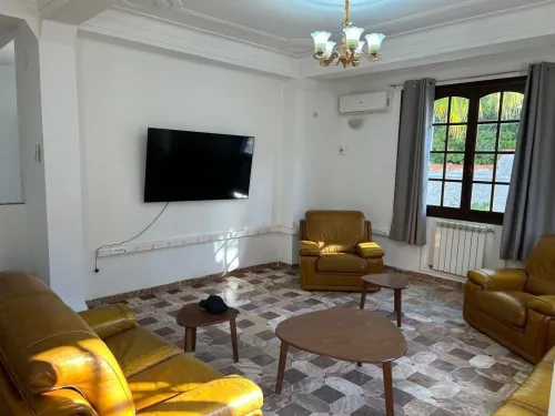 Location vacances Appartement Niveau de villa F5 Alger Dely brahim