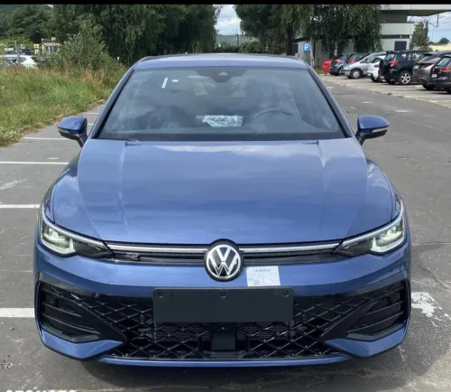 Volkswagen Golf 8 2025 R-Line