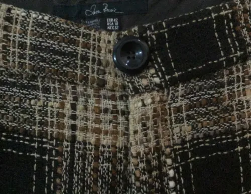 Pantalon ZARA TAILLES 42 prix 2000 DA 