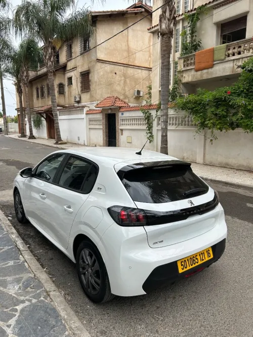 Peugeot 208 2021 actife