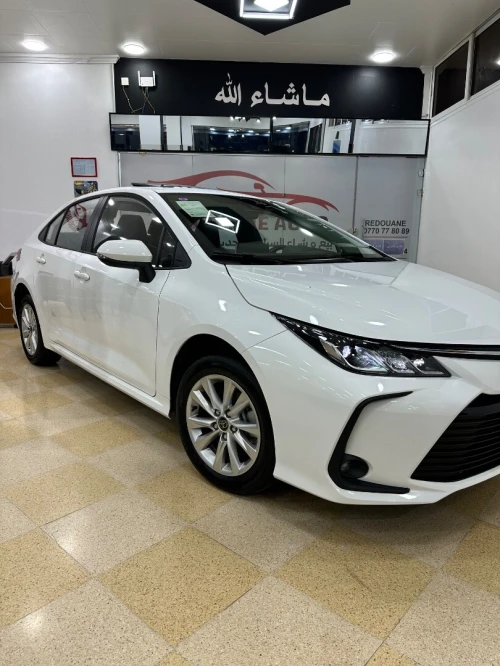 Toyota Revo  2026 Corolla