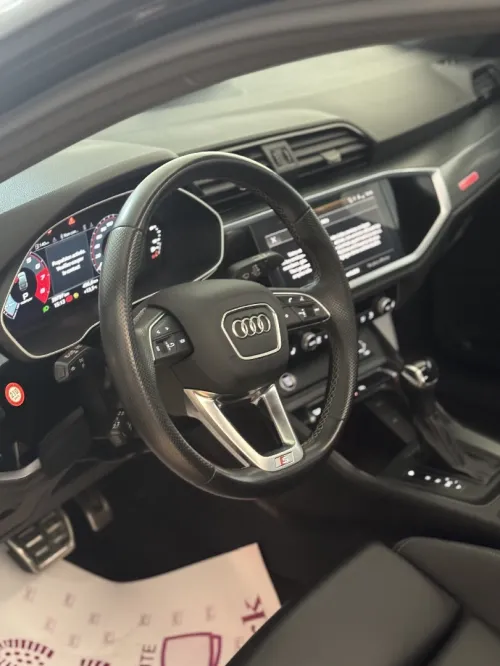 Audi Q3 2023 S line