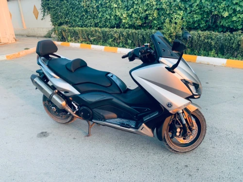 Yamaha Iron 530 