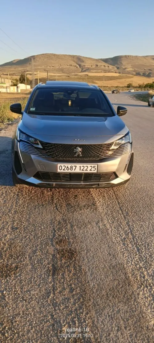 Peugeot 3008 2022 Malle électrique et chargeur