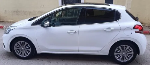 Peugeot 208 2019 Allure Facelift