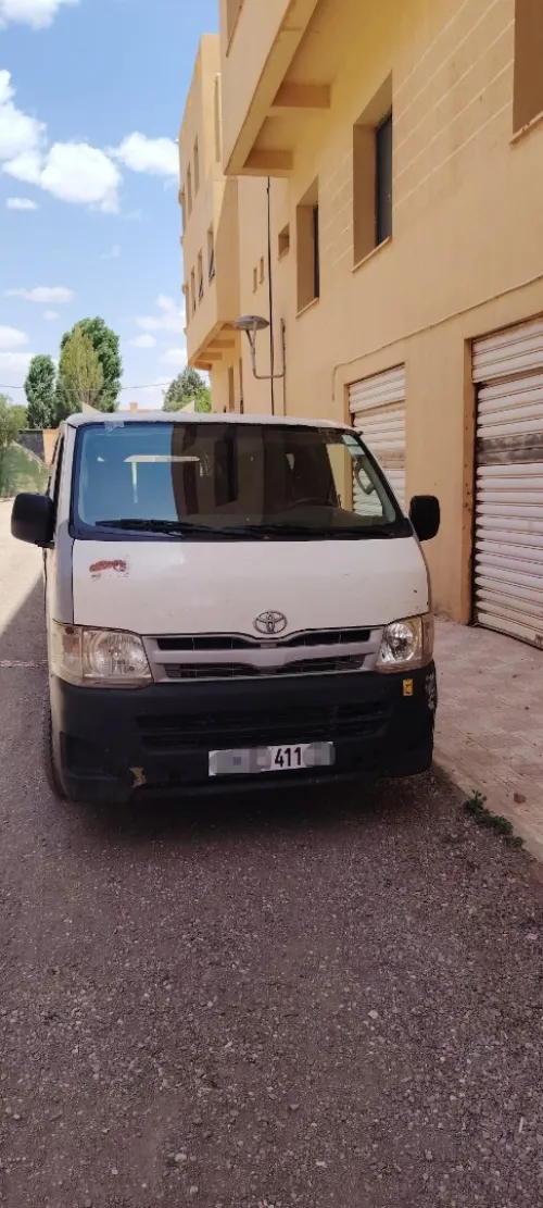Toyota Hiace 2011 