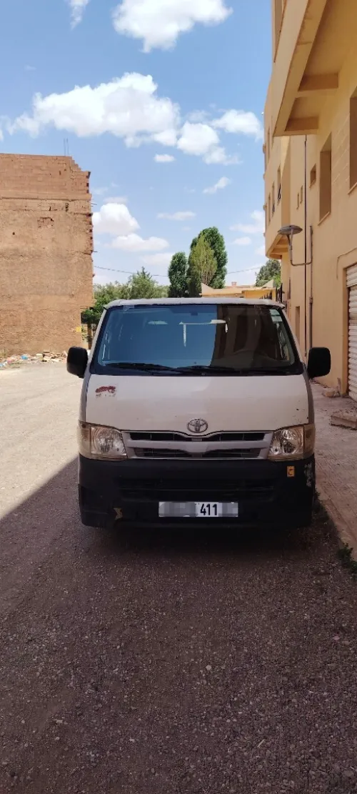 Toyota Hiace 2011 